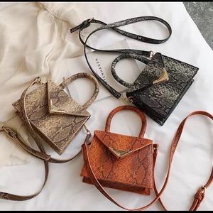 Bag 3 colors available